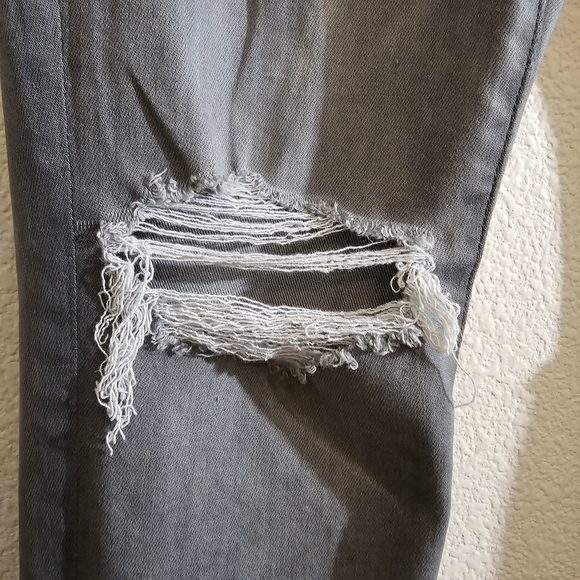 American Eagle Jegging Distressed Gray Women's Jeans - Picture 4 of 9